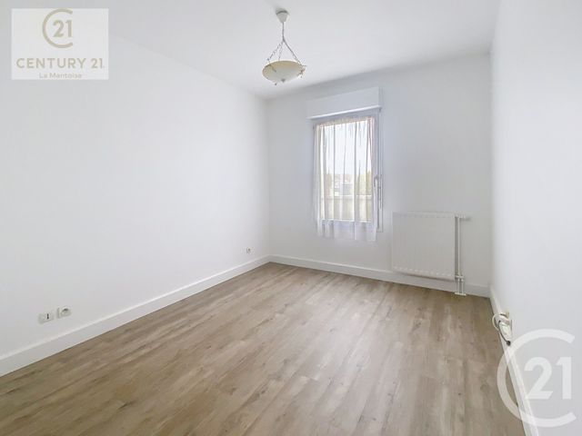 Appartement F3 &agrave; louer - 3 pi&egrave;ces - 66,10 m2 - Mantes La Jolie - 78 - ILE-DE-FRANCE