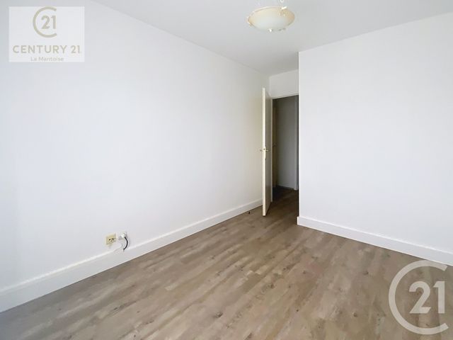Appartement F3 &agrave; louer - 3 pi&egrave;ces - 66,10 m2 - Mantes La Jolie - 78 - ILE-DE-FRANCE