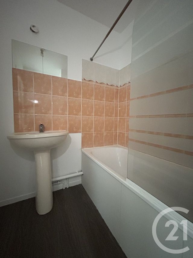 Appartement F2 &agrave; louer - 2 pi&egrave;ces - 49,30 m2 - Mantes La Ville - 78 - ILE-DE-FRANCE