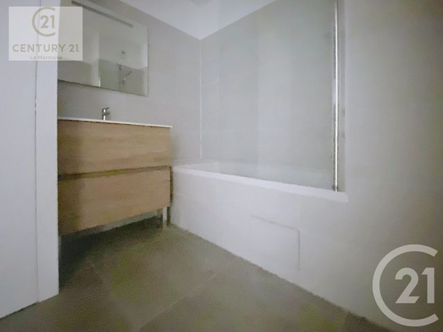 Appartement F3 &agrave; louer - 3 pi&egrave;ces - 62,71 m2 - Mantes La Jolie - 78 - ILE-DE-FRANCE