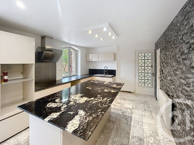 Maison &agrave; louer - 7 pi&egrave;ces - 248,81 m2 - Buchelay - 78 - ILE-DE-FRANCE