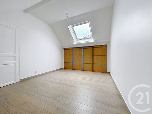Maison &agrave; louer - 7 pi&egrave;ces - 248,81 m2 - Buchelay - 78 - ILE-DE-FRANCE