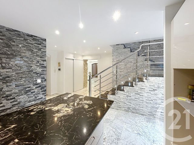 Maison &agrave; louer - 7 pi&egrave;ces - 248,81 m2 - Buchelay - 78 - ILE-DE-FRANCE