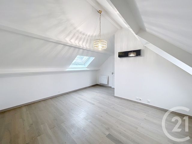 Maison &agrave; louer - 7 pi&egrave;ces - 248,81 m2 - Buchelay - 78 - ILE-DE-FRANCE