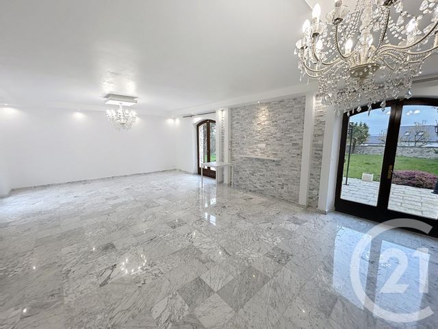Maison &agrave; louer - 7 pi&egrave;ces - 248,81 m2 - Buchelay - 78 - ILE-DE-FRANCE