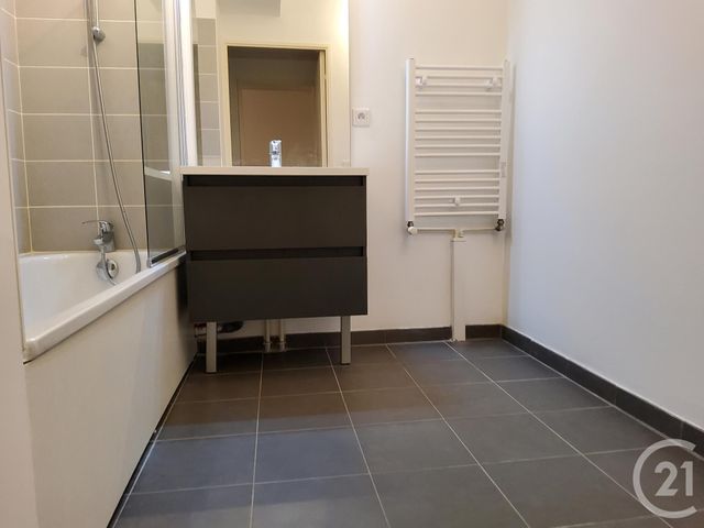 Appartement F3 &agrave; louer - 3 pi&egrave;ces - 61,17 m2 - Breval - 78 - ILE-DE-FRANCE