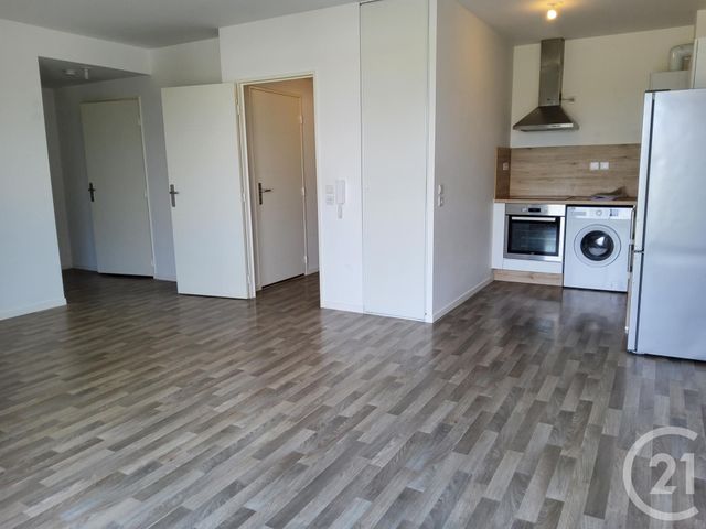 Appartement F3 &agrave; louer - 3 pi&egrave;ces - 61,17 m2 - Breval - 78 - ILE-DE-FRANCE