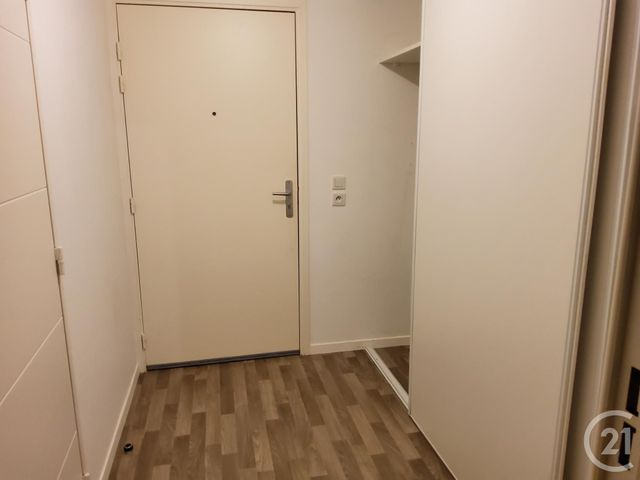 Appartement F3 &agrave; louer - 3 pi&egrave;ces - 61,17 m2 - Breval - 78 - ILE-DE-FRANCE