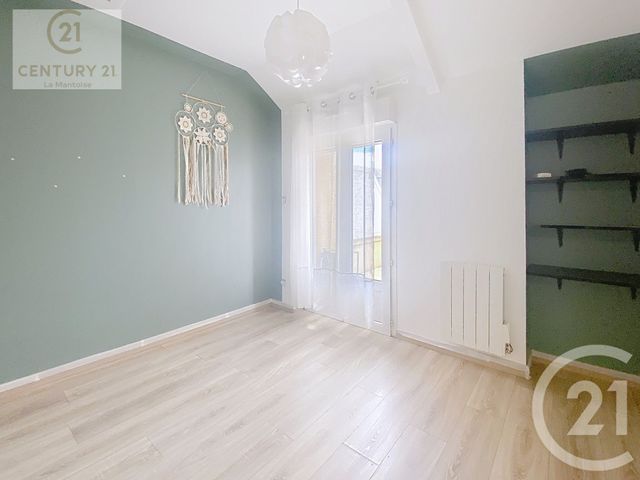 Appartement F3 &agrave; louer - 3 pi&egrave;ces - 60,48 m2 - Mantes La Ville - 78 - ILE-DE-FRANCE