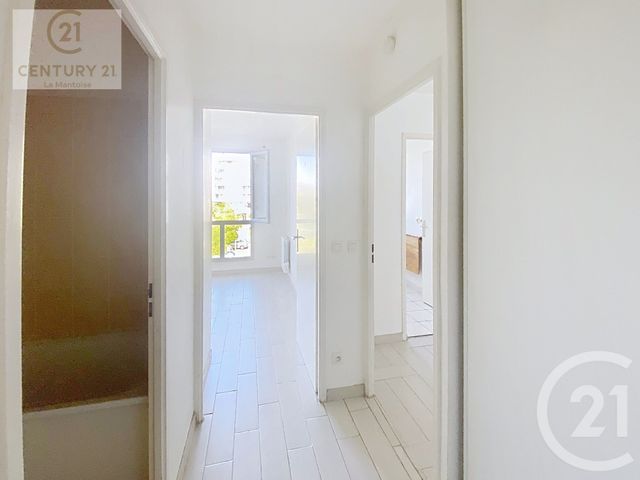 Appartement F2 &agrave; louer - 2 pi&egrave;ces - 40,15 m2 - Mantes La Jolie - 78 - ILE-DE-FRANCE