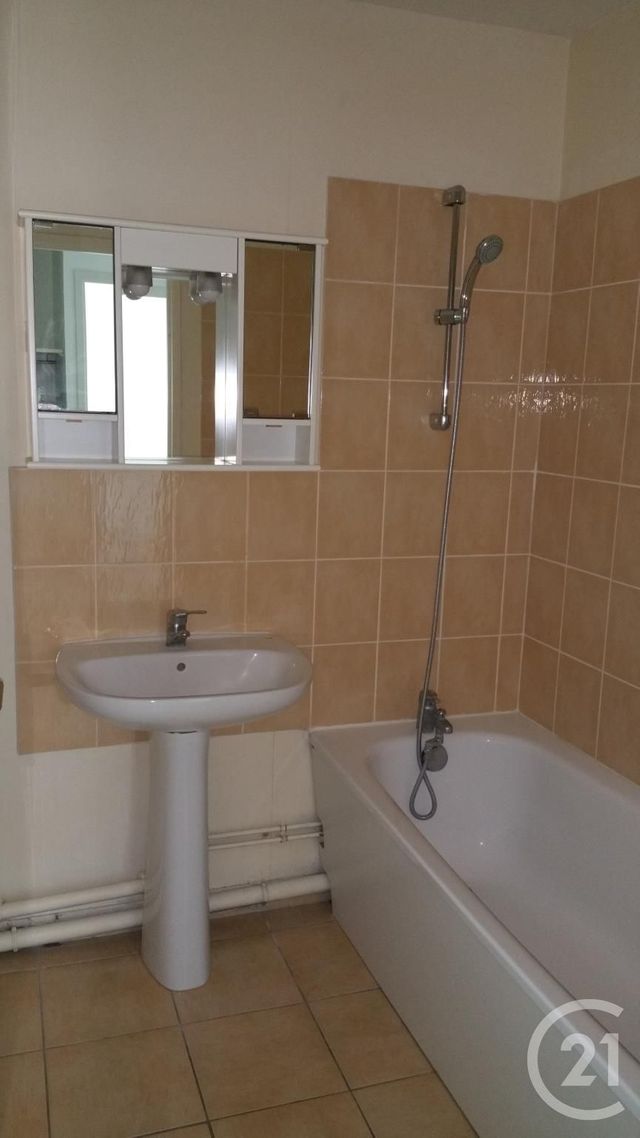 Appartement F2 &agrave; louer - 2 pi&egrave;ces - 40,15 m2 - Mantes La Jolie - 78 - ILE-DE-FRANCE