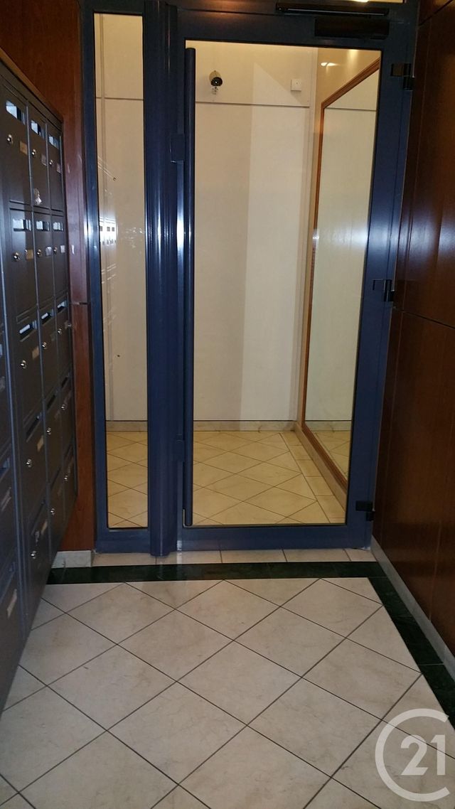 Appartement F2 &agrave; louer - 2 pi&egrave;ces - 40,15 m2 - Mantes La Jolie - 78 - ILE-DE-FRANCE