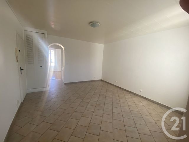 Appartement F3 &agrave; louer - 3 pi&egrave;ces - 55,55 m2 - Mantes La Jolie - 78 - ILE-DE-FRANCE