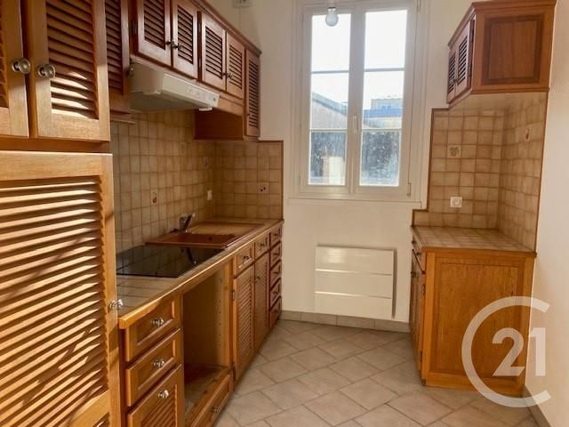 Appartement F3 &agrave; louer - 3 pi&egrave;ces - 55,55 m2 - Mantes La Jolie - 78 - ILE-DE-FRANCE