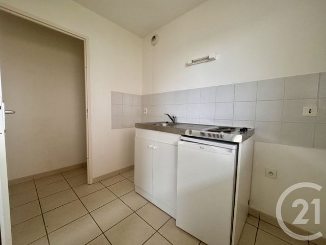 Appartement F2 &agrave; louer - 2 pi&egrave;ces - 47,59 m2 - St Just En Chaussee - 60 - PICARDIE