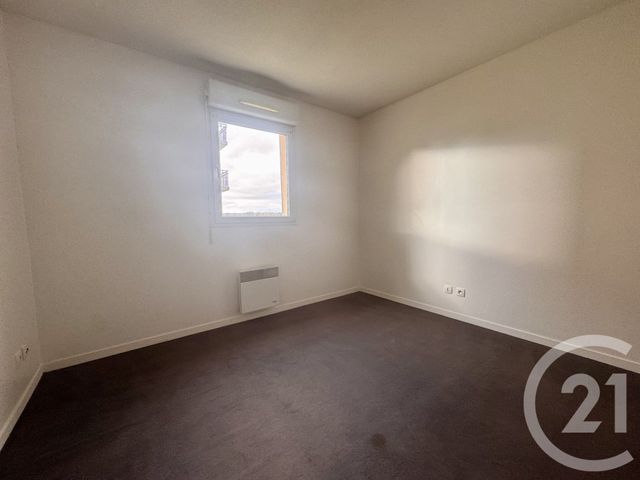 Appartement F2 &agrave; louer - 2 pi&egrave;ces - 47,59 m2 - St Just En Chaussee - 60 - PICARDIE