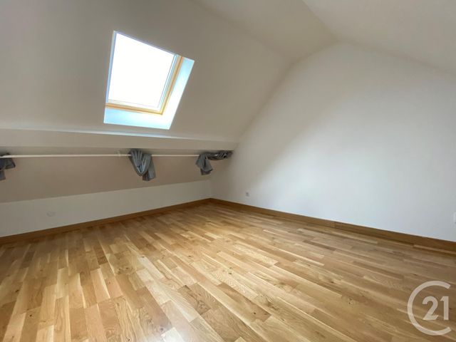 Maison &agrave; louer - 3 pi&egrave;ces - 59,53 m2 - Chevrieres - 60 - PICARDIE