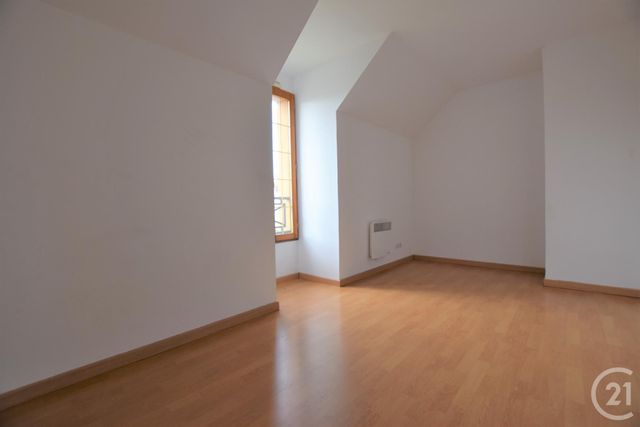 Maison à louer - 5 pièces - 101,35 m2 - Estrees St Denis - 60 - PICARDIE