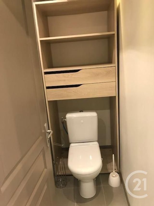 Appartement F3 &agrave; louer - 3 pi&egrave;ces - 46 m2 - Pezenas - 34 - LANGUEDOC-ROUSSILLON