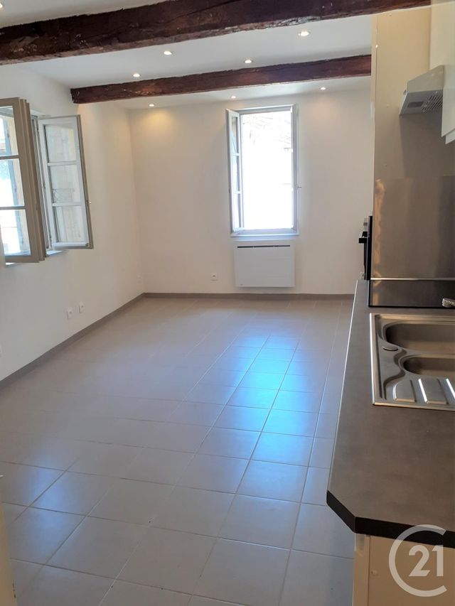 Appartement F3 &agrave; louer - 3 pi&egrave;ces - 46 m2 - Pezenas - 34 - LANGUEDOC-ROUSSILLON
