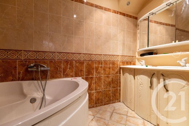 Maison à vendre - 10 pièces - 188 m2 - Pezenas - 34 - LANGUEDOC-ROUSSILLON