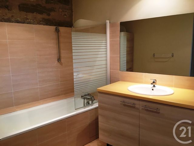 Appartement F3 &agrave; louer - 3 pi&egrave;ces - 65 m2 - Pezenas - 34 - LANGUEDOC-ROUSSILLON