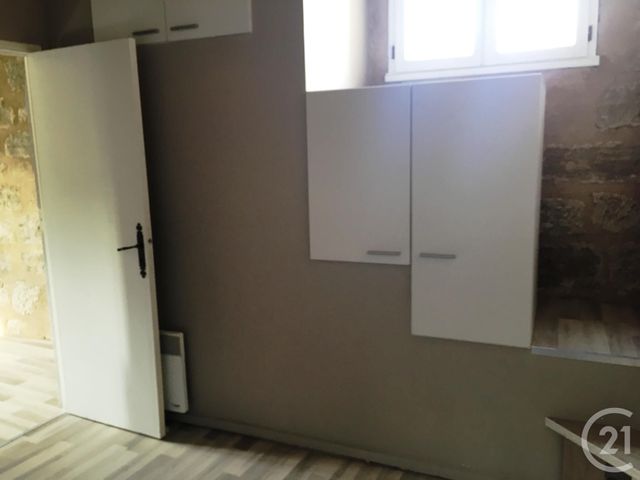 Appartement F3 &agrave; louer - 3 pi&egrave;ces - 65 m2 - Pezenas - 34 - LANGUEDOC-ROUSSILLON