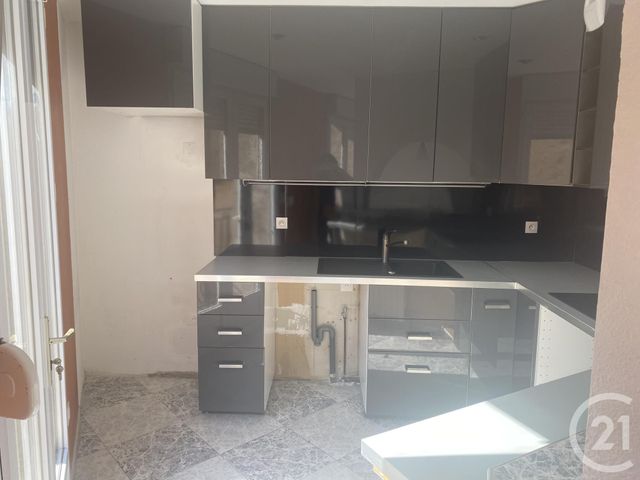 Appartement F4 &agrave; louer - 4 pi&egrave;ces - 105 m2 - Montblanc - 34 - LANGUEDOC-ROUSSILLON