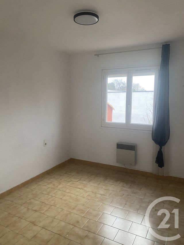 Appartement F4 &agrave; louer - 4 pi&egrave;ces - 74 m2 - Pezenas - 34 - LANGUEDOC-ROUSSILLON