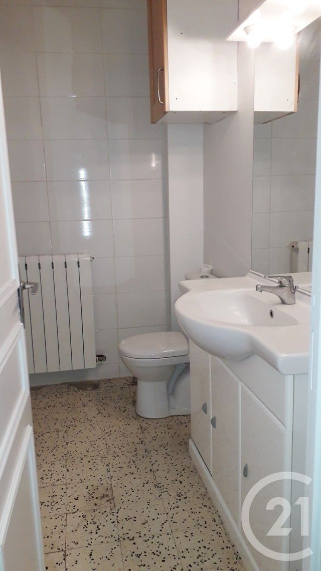 Appartement F3 &agrave; louer - 3 pi&egrave;ces - 59 m2 - Pezenas - 34 - LANGUEDOC-ROUSSILLON