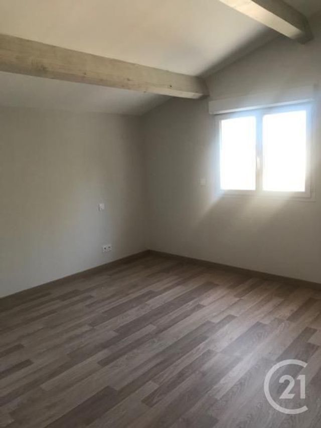 Maison à louer - 5 pièces - 125 m2 - Adissan - 34 - LANGUEDOC-ROUSSILLON