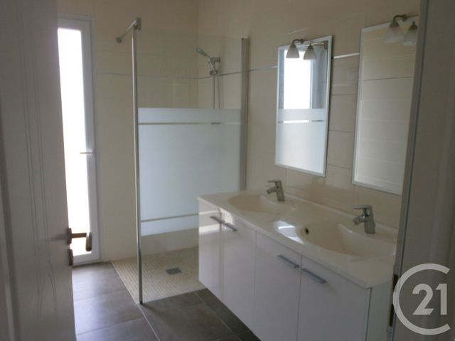 Maison &agrave; louer - 4 pi&egrave;ces - 115 m2 - Aumes - 34 - LANGUEDOC-ROUSSILLON