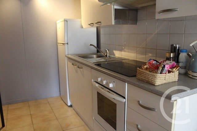 Maison &agrave; louer - 2 pi&egrave;ces - 41 m2 - Roujan - 34 - LANGUEDOC-ROUSSILLON