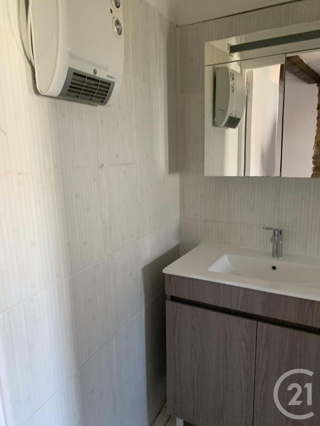 Appartement F3 &agrave; louer - 3 pi&egrave;ces - 60 m2 - Roujan - 34 - LANGUEDOC-ROUSSILLON