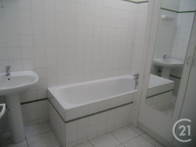 Maison &agrave; louer - 3 pi&egrave;ces - 70 m2 - Montagnac - 34 - LANGUEDOC-ROUSSILLON