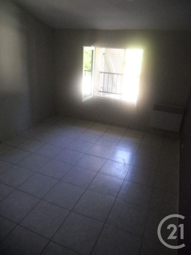 Maison &agrave; louer - 3 pi&egrave;ces - 70 m2 - Montagnac - 34 - LANGUEDOC-ROUSSILLON