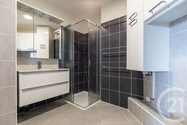 Appartement &agrave; vendre - 2 pi&egrave;ces - 42,44 m2 - Pezenas - 34 - LANGUEDOC-ROUSSILLON