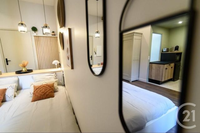 Appartement Studio &agrave; louer - 1 pi&egrave;ce - 28 m2 - Pezenas - 34 - LANGUEDOC-ROUSSILLON