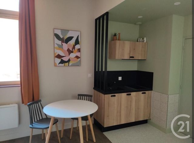 Appartement Studio &agrave; louer - 1 pi&egrave;ce - 28 m2 - Pezenas - 34 - LANGUEDOC-ROUSSILLON