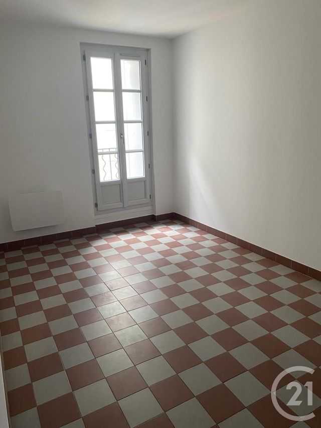 Appartement F3 &agrave; louer - 3 pi&egrave;ces - 68 m2 - Pezenas - 34 - LANGUEDOC-ROUSSILLON