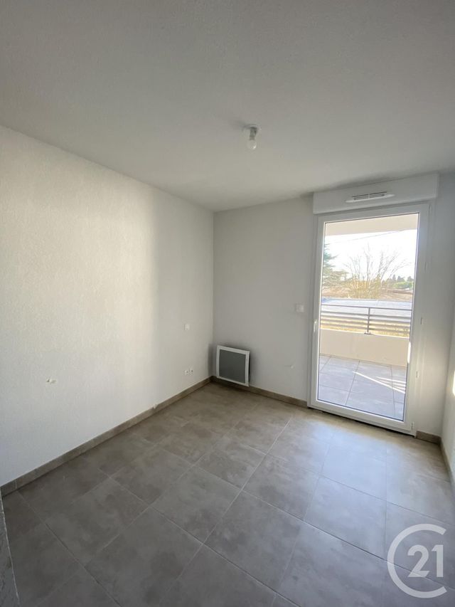 Appartement F3 &agrave; louer - 3 pi&egrave;ces - 60,56 m2 - Vias - 34 - LANGUEDOC-ROUSSILLON