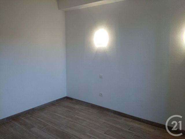 Appartement F3 &agrave; louer - 3 pi&egrave;ces - 88 m2 - Caux - 34 - LANGUEDOC-ROUSSILLON