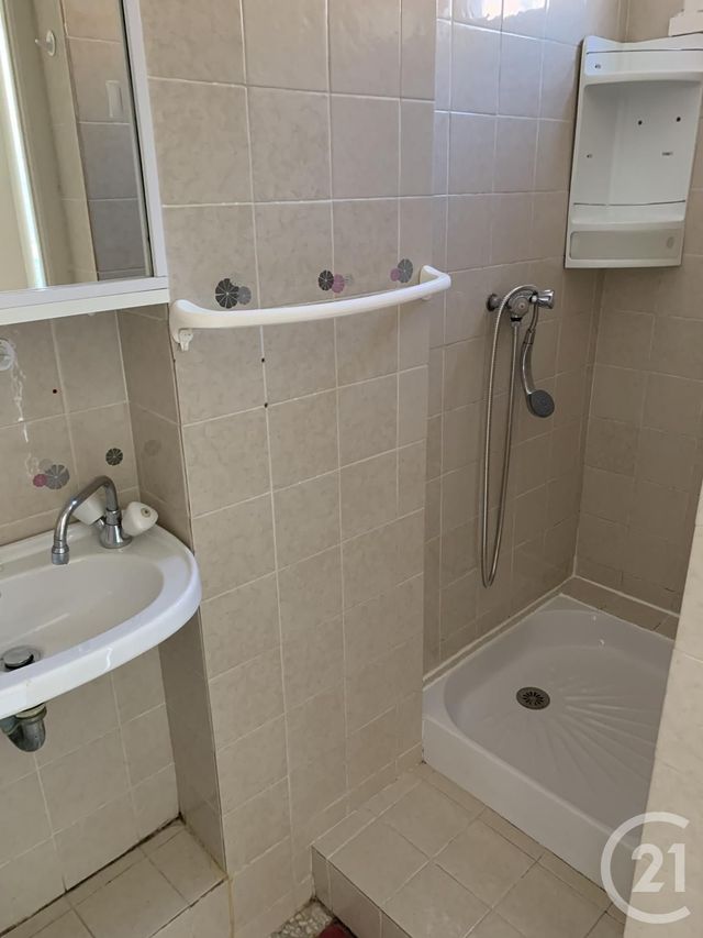 Maison &agrave; louer - 5 pi&egrave;ces - 118 m2 - Pezenas - 34 - LANGUEDOC-ROUSSILLON