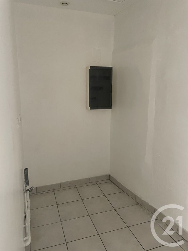 Appartement F2 &agrave; louer - 2 pi&egrave;ces - 53 m2 - Florensac - 34 - LANGUEDOC-ROUSSILLON
