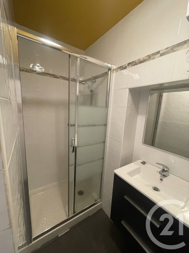 Appartement F1 &agrave; louer - 1 pi&egrave;ce - 23,40 m2 - Pezenas - 34 - LANGUEDOC-ROUSSILLON