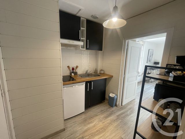 Appartement F1 &agrave; louer - 1 pi&egrave;ce - 23,40 m2 - Pezenas - 34 - LANGUEDOC-ROUSSILLON