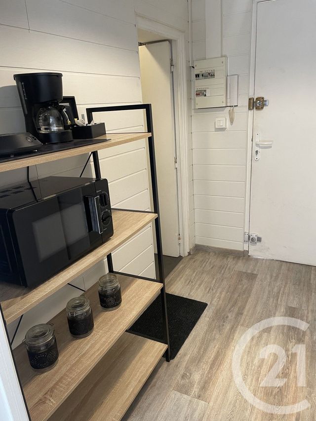 Appartement F1 &agrave; louer - 1 pi&egrave;ce - 23,40 m2 - Pezenas - 34 - LANGUEDOC-ROUSSILLON