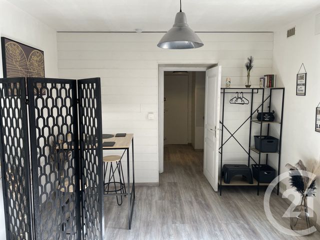 Appartement F1 &agrave; louer - 1 pi&egrave;ce - 23,40 m2 - Pezenas - 34 - LANGUEDOC-ROUSSILLON