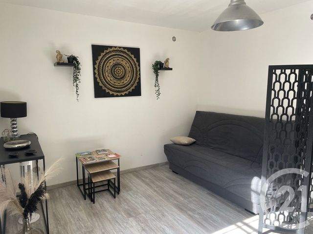Appartement F1 &agrave; louer - 1 pi&egrave;ce - 23,40 m2 - Pezenas - 34 - LANGUEDOC-ROUSSILLON