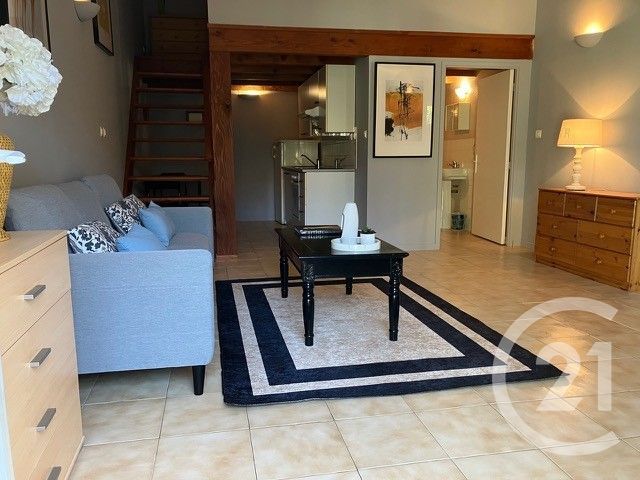 Maison &agrave; louer - 2 pi&egrave;ces - 41 m2 - Roujan - 34 - LANGUEDOC-ROUSSILLON
